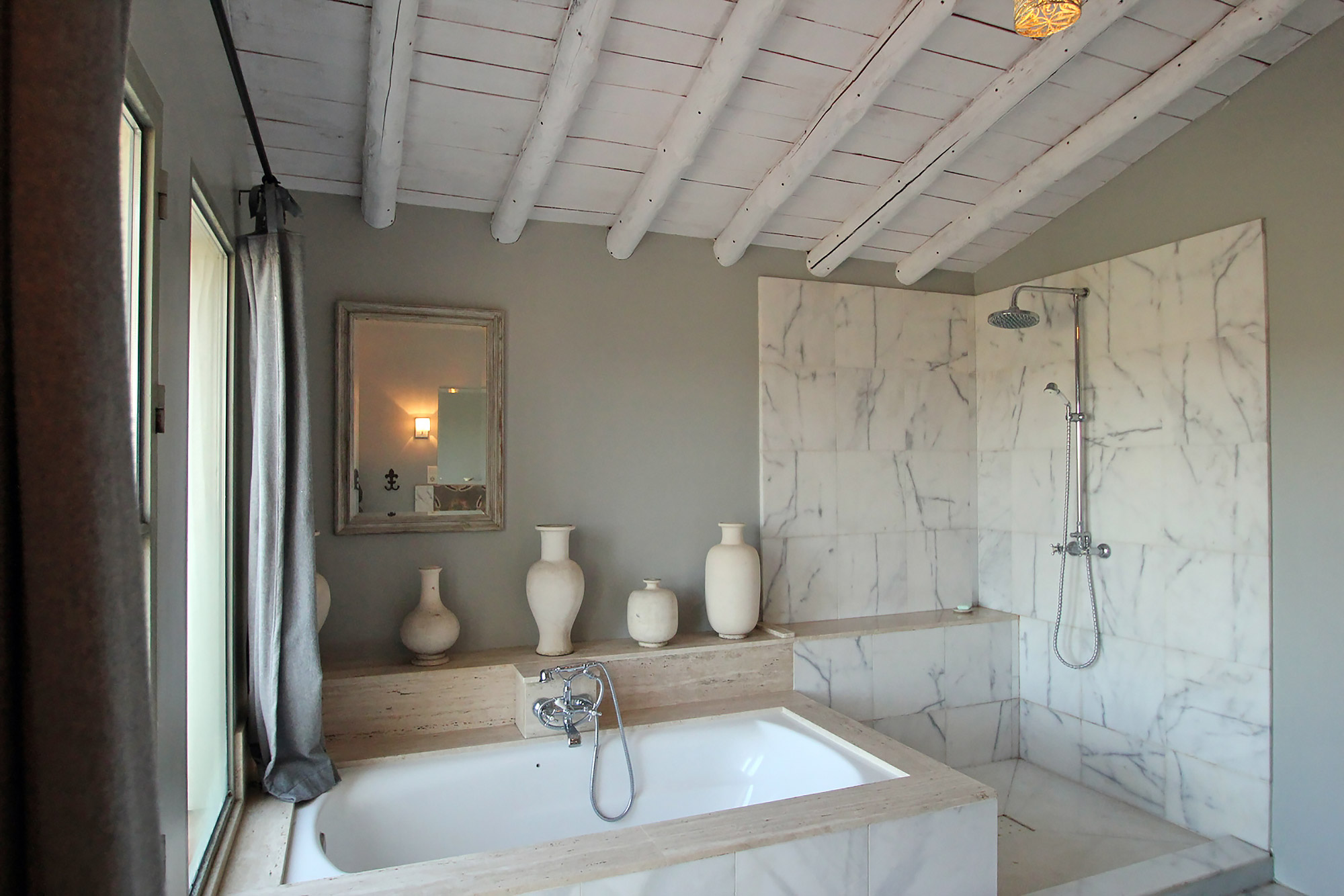 LA ALCANTARILLA - Master Bathroom 